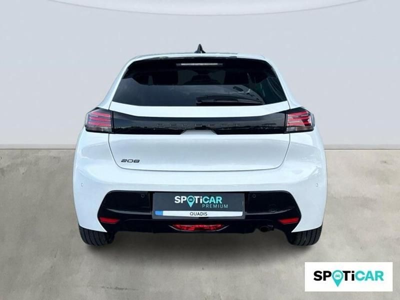 Usado Peugeot 208 Allure 101 CV (74 kW) 2024 Blanco Utilitario