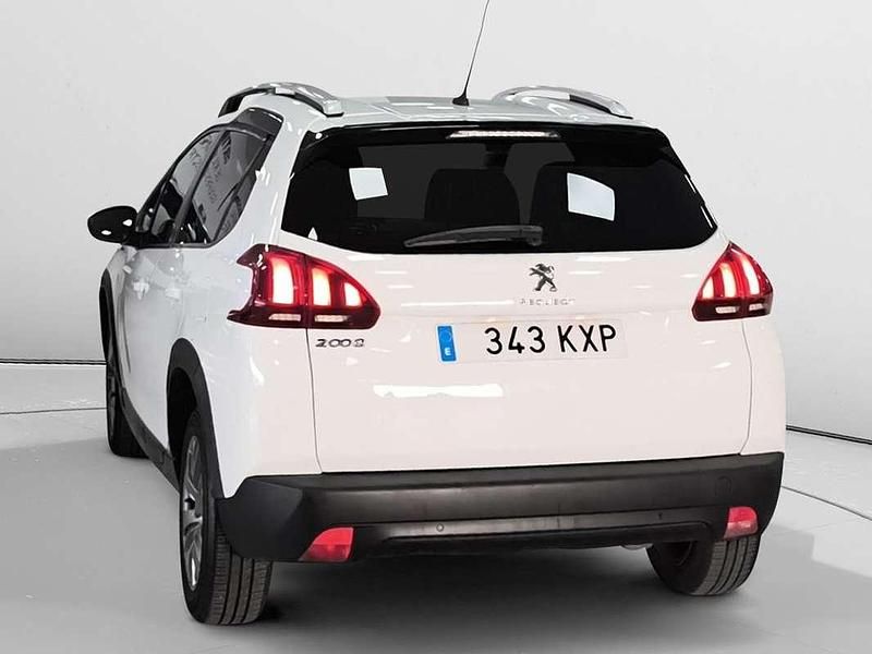 Usado Peugeot 2008 Signature Sky 83 CV (61 kW) 2019 Blanco SUV