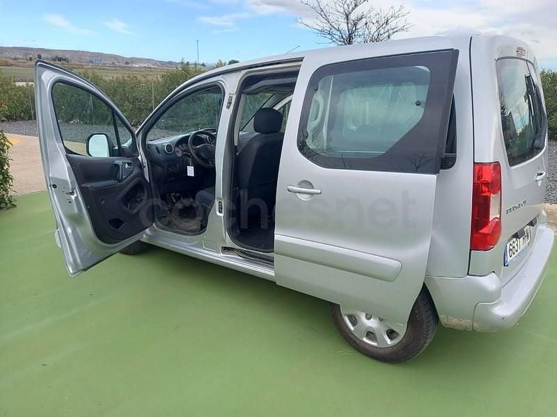 Gris / plata Usado 2012 Peugeot Partner Tepee Active Monovolumen | 8950 € (Precio justo) - Imagen 1/4