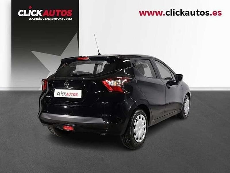 Usado Nissan Micra Acenta 101 CV (74 kW) 2023 Negro Utilitario