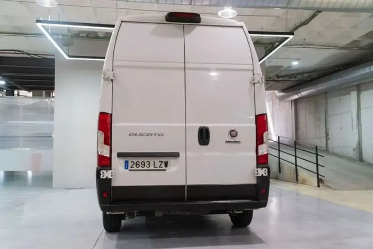 Usado Fiat Ducato 140 CV (102 kW) 2022 Blanco Van