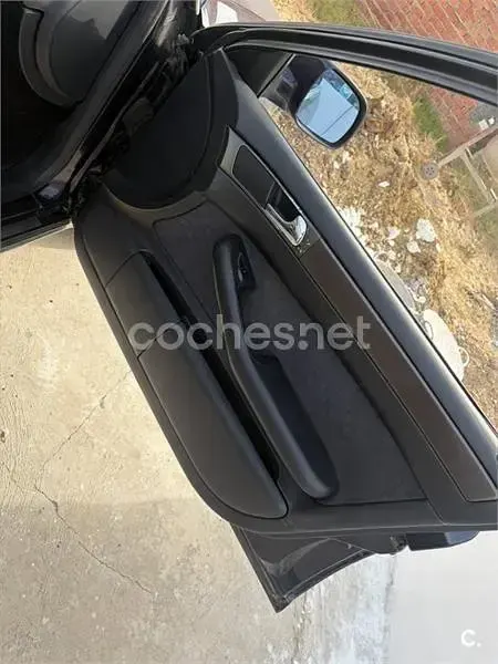 Usado Audi A6 150 CV (110 kW) 2002 Azul Berlina