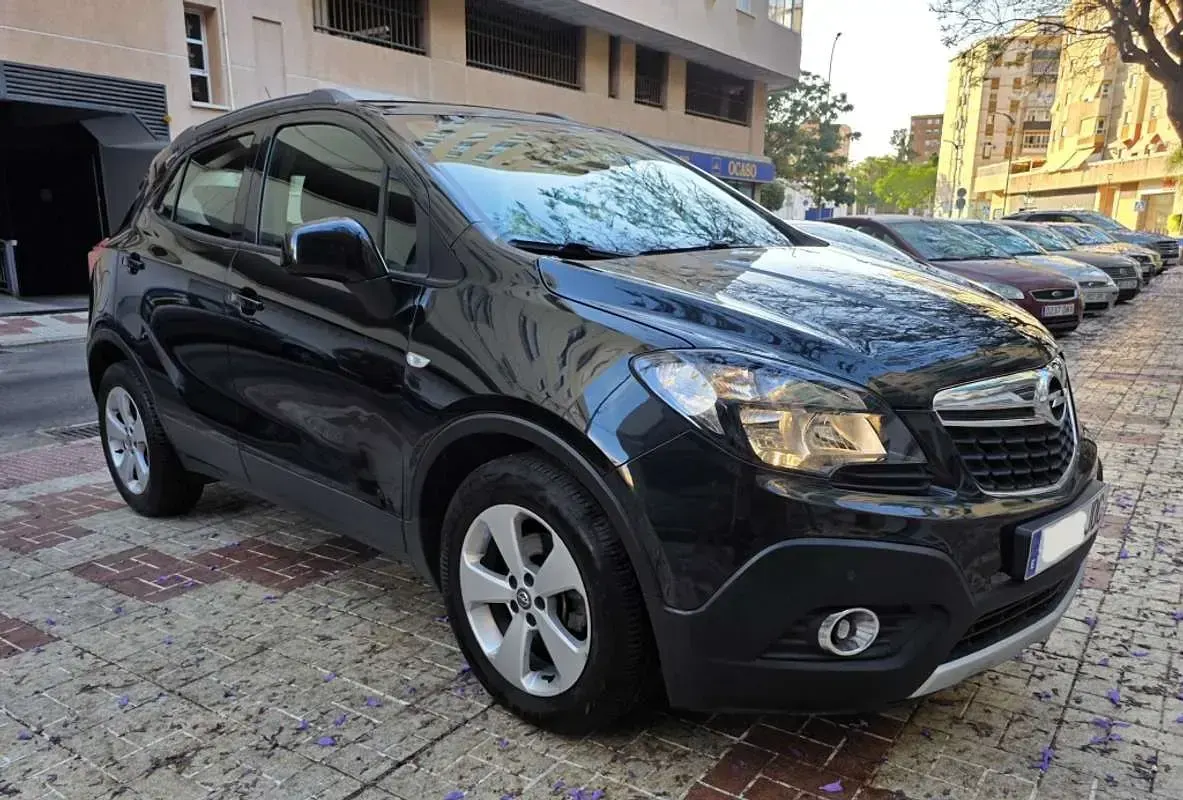 Usado Opel Mokka Selective 131 CV (96 kW) 2015 Negro SUV