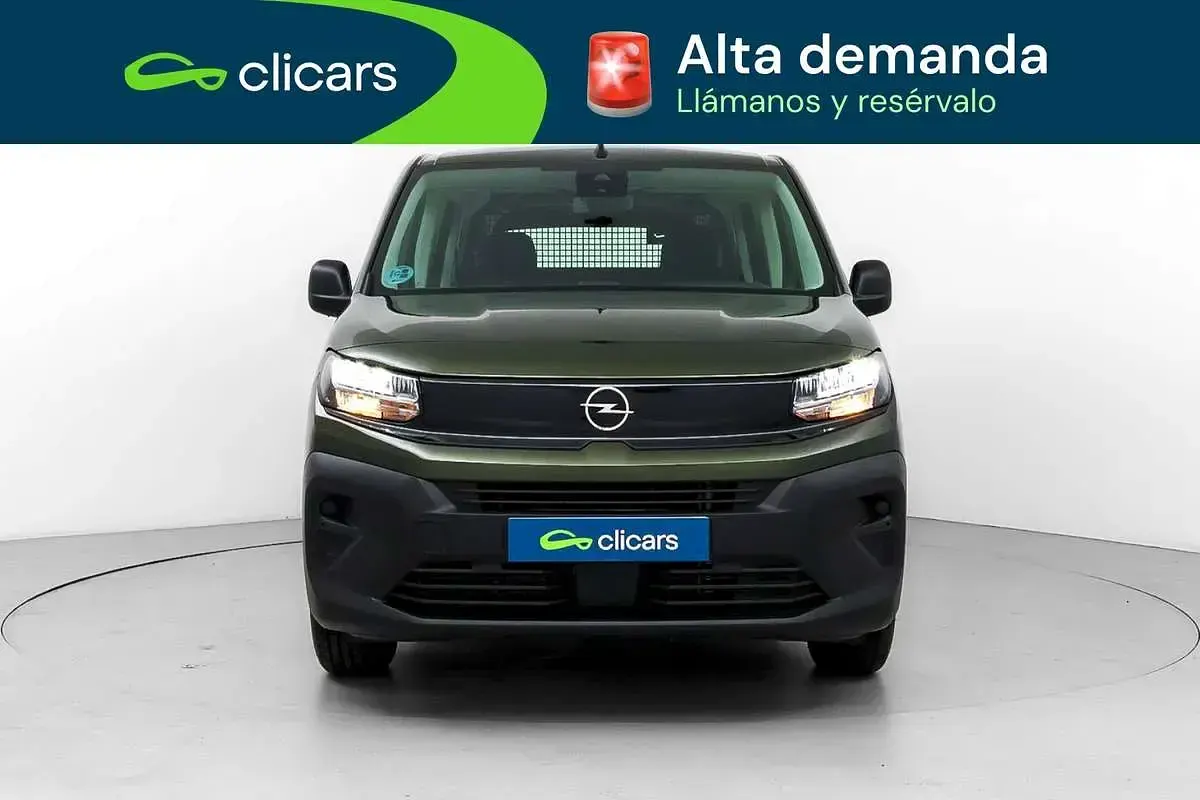 Usado Opel Combo Edition 102 CV (75 kW) 2025 Verde Monovolumen