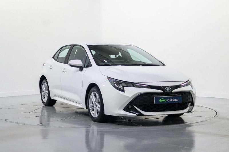 Usado Toyota Corolla Business Edition 98 CV (72 kW) 2022 Blanco Berlina