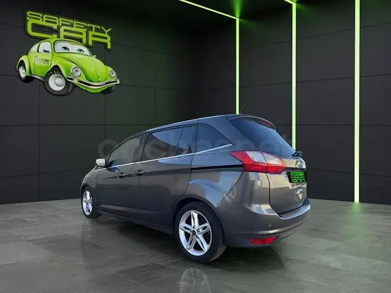 Usado Ford Grand C-Max Titanium 150 CV (110 kW) 2018 Gris / plata Monovolumen