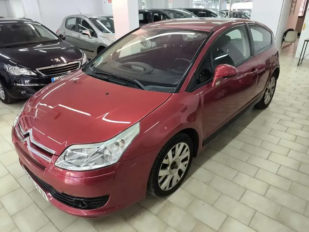 Usado Citroën C4 VTR Sport 109 CV (80 kW) 2008 Burdeos Utilitario