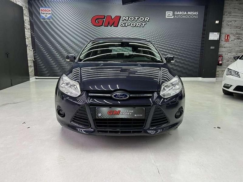 Usado Ford Focus Trend 125 CV (91 kW) 2013 Azul Utilitario