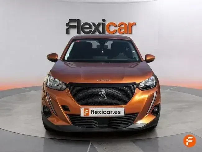 Usado Peugeot 2008 Active 110 CV (80 kW) 2021 Naranja SUV