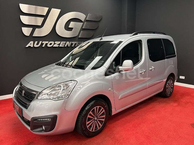 Gris / plata Usado 2018 Peugeot Partner Tepee Active Monovolumen | 13.700 € (Precio justo) - Imagen 1/4