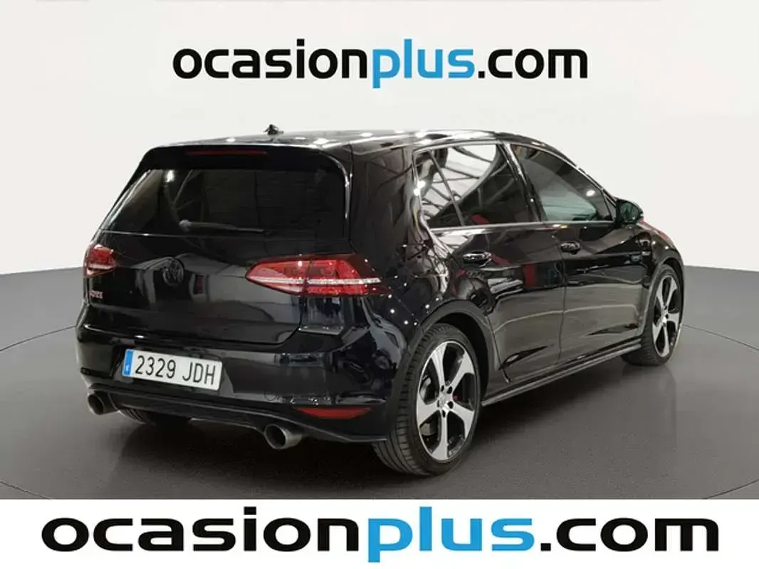 Usado VW Golf VII GTI 230 CV (169 kW) 2015 Negro Utilitario