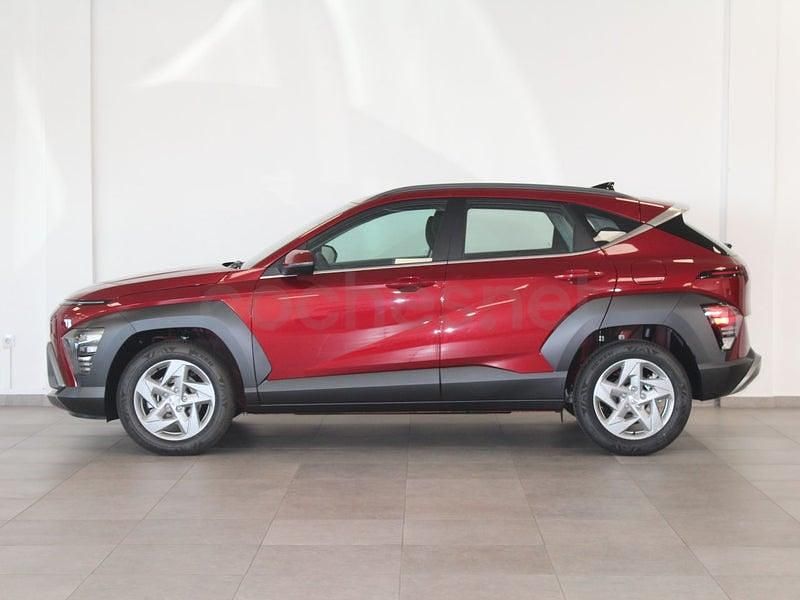 Usado Hyundai Kona 120 CV (88 kW) 2024 Granate SUV