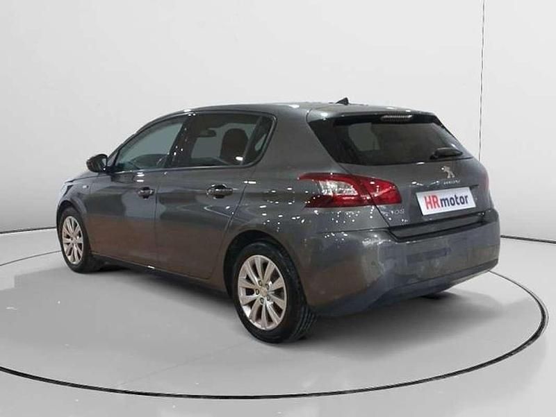 Usado Peugeot 308 Style 83 CV (61 kW) 2016 Gris Utilitario