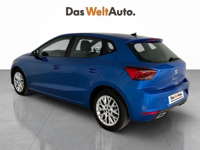Usado Seat Ibiza FR 115 CV (84 kW) 2025 Azul Utilitario