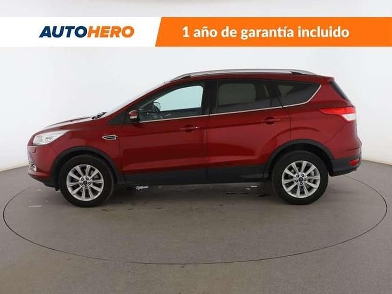 Usado Ford Kuga Titanium 121 CV (88 kW) 2016 Rojo SUV