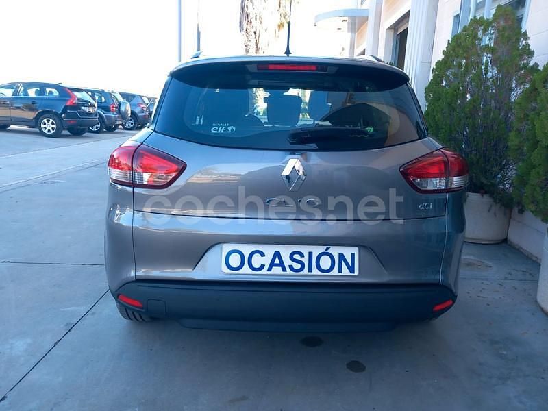 Usado Renault Clio GrandTour Authentique 75 CV (55 kW) 2013 Gris / plata Familiar