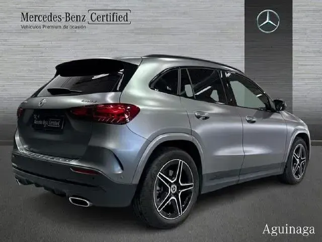 Usado Mercedes GLA220 190 CV (139 kW) 2025 Gris montaña SUV