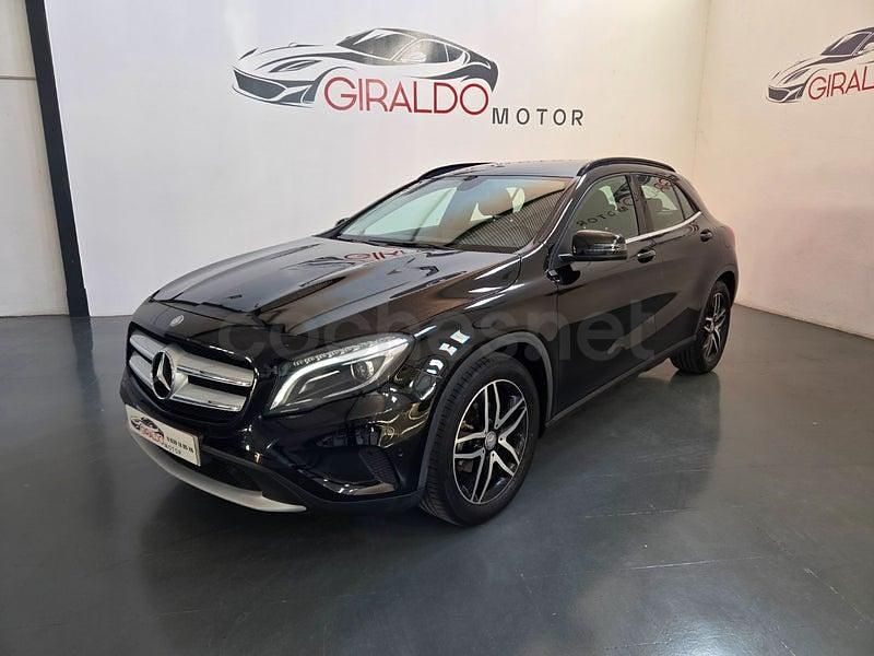 Usado Mercedes GLA200 Style 136 CV (100 kW) 2015 Negro SUV