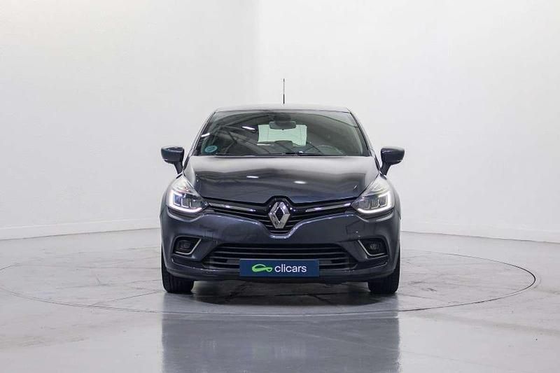 Usado Renault Clio IV Zen 90 CV (66 kW) 2017 Gris Utilitario