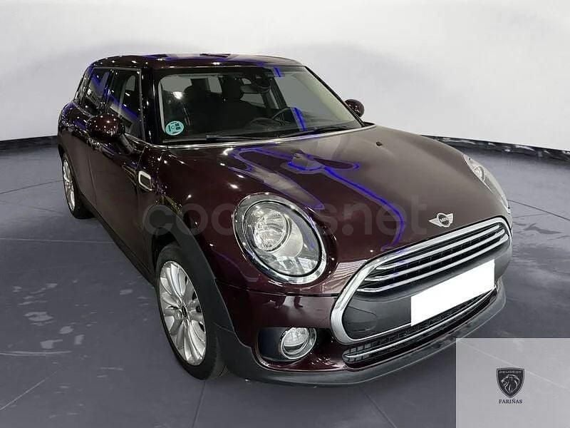 Usado Mini One D Clubman 116 CV (85 kW) 2016 Granate Familiar