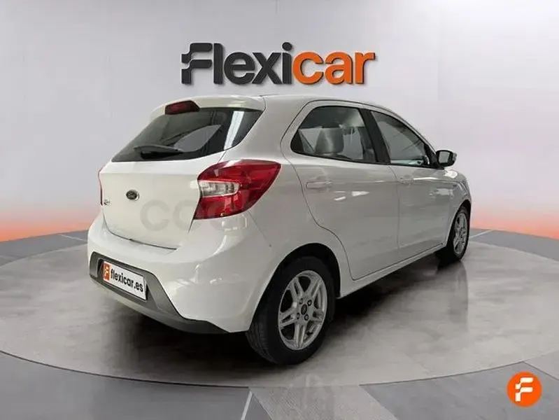 Usado Ford Ka Plus Active 85 CV (62 kW) 2018 Blanco Utilitario