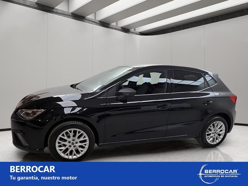 Usado Seat Ibiza XCELLENCE 115 CV (84 kW) 2025 Negro Utilitario