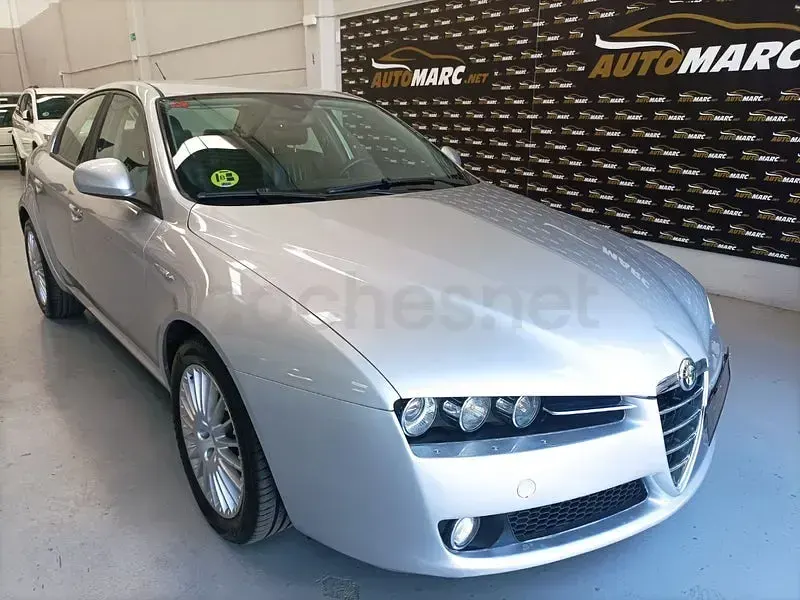 Usado Alfa Romeo 159 Distinctive 150 CV (110 kW) 2008 Gris / plata Berlina