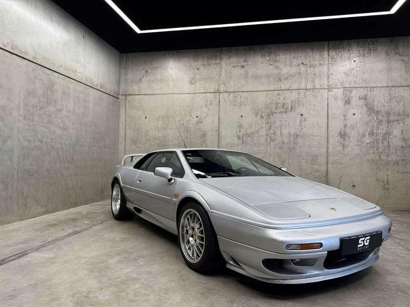 Usado Lotus Esprit 354 CV (260 kW) 2002 Plateado Coupe
