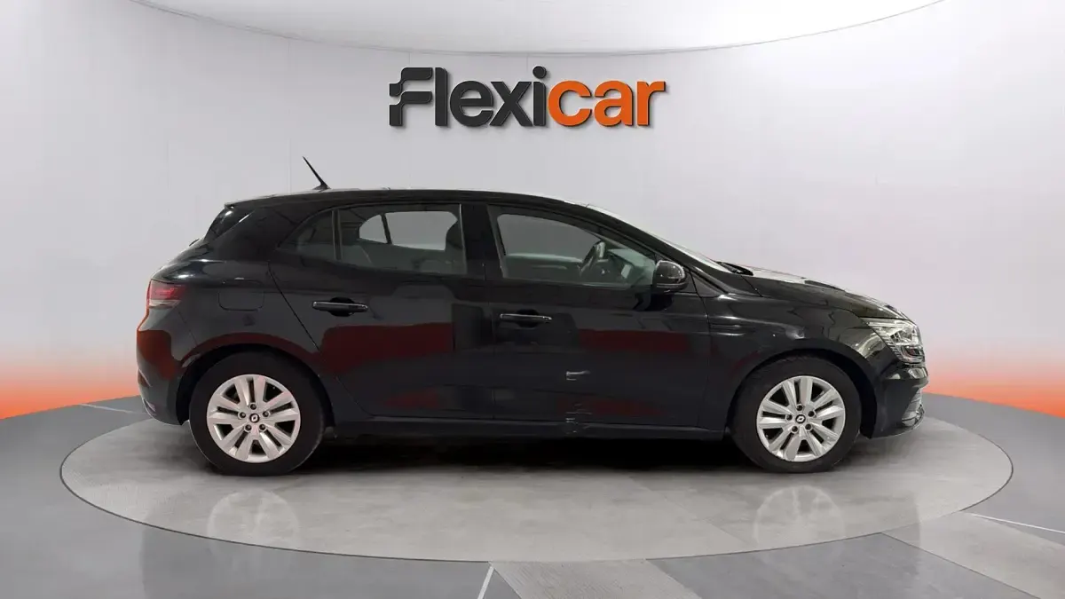 Usado Renault Mégane II Intens 116 CV (85 kW) 2022 Negro Berlina