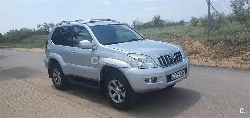 Usado Toyota Land Cruiser 163 CV (119 kW) 2004 Gris / plata SUV