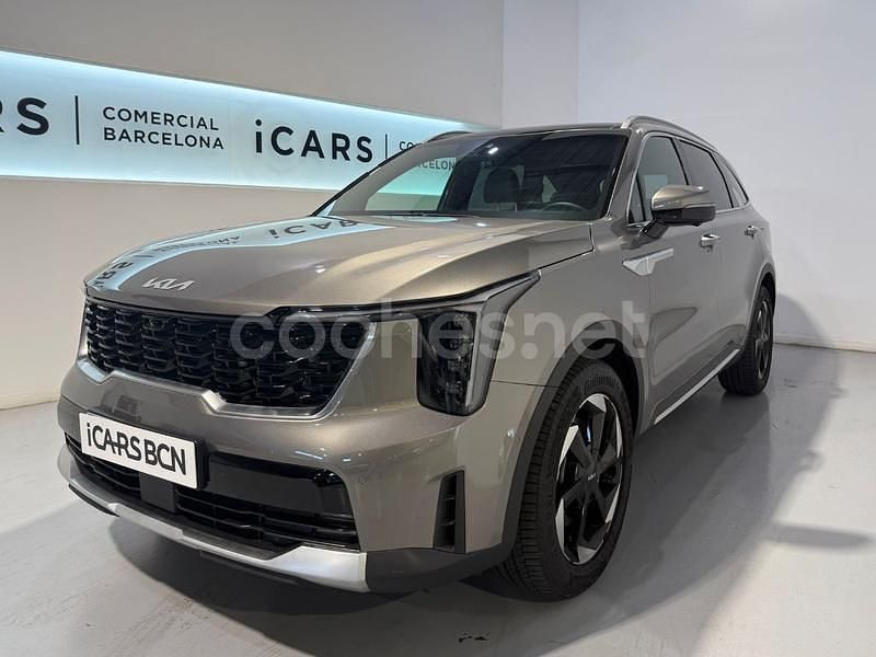 Nuevo Kia Sorento Premium 203 CV (149 kW) 2025 Gris / plata SUV