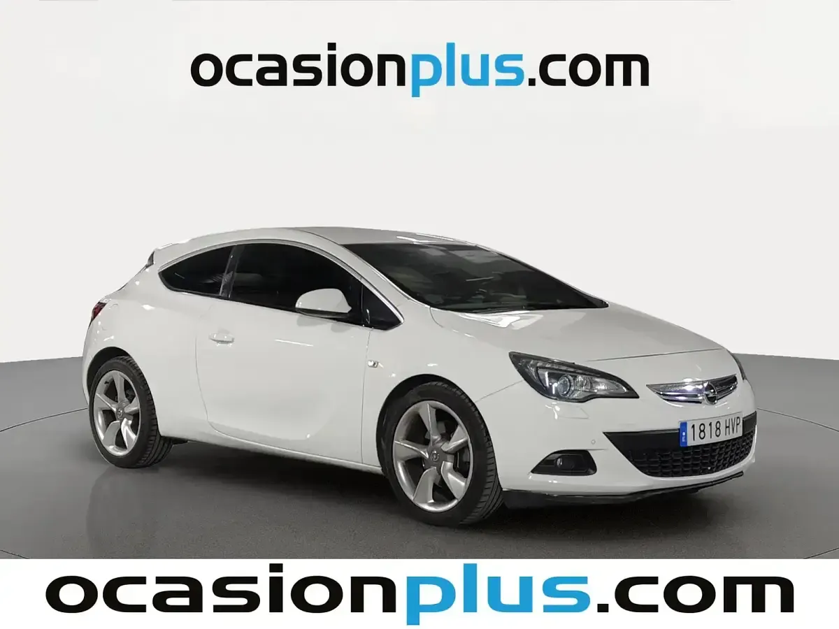 Usado Opel Astra GTC Sportive 131 CV (96 kW) 2014 Blanco Utilitario