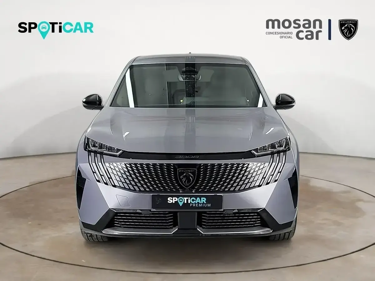 Usado Peugeot 3008 Allure 145 CV (106 kW) 2024 Gris artense SUV