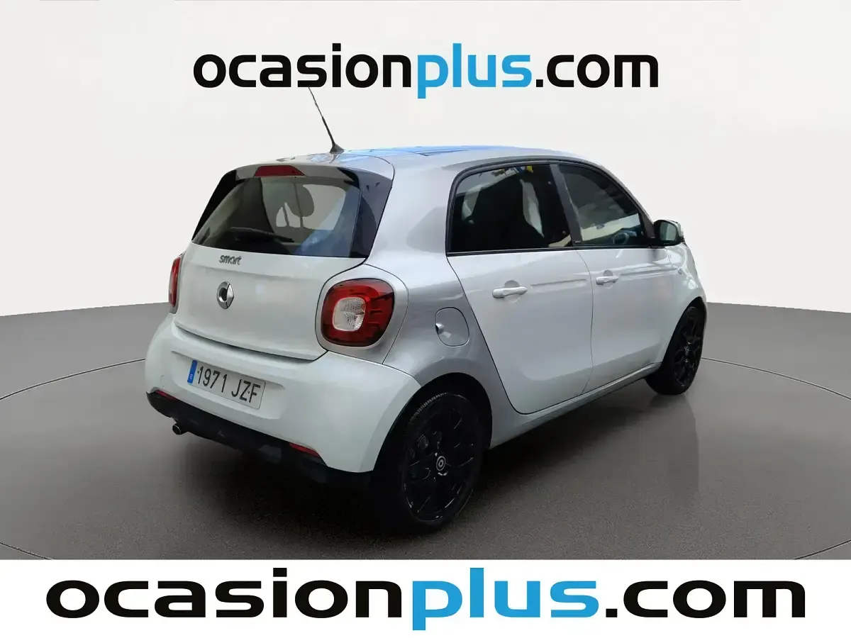 Usado Smart ForFour Passion 90 CV (66 kW) 2017 Blanco Utilitario