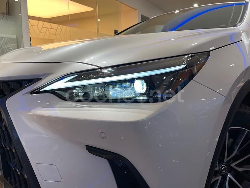 Usado Lexus NX450h+ 292 CV (214 kW) 2025 Blanco SUV