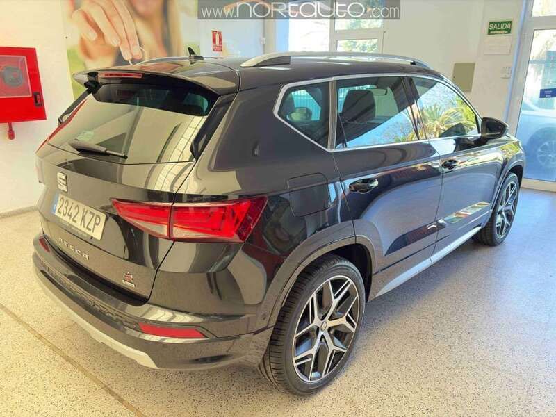 Usado Seat Ateca 4Drive 190 CV (139 kW) 2019 Negro SUV