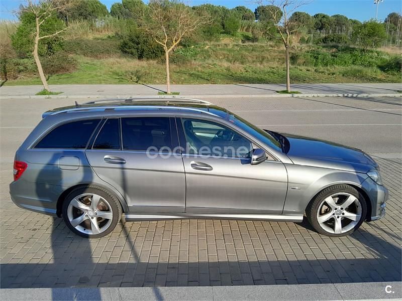 Usado Mercedes C220 AMG line 170 CV (125 kW) 2014 Gris / plata Familiar