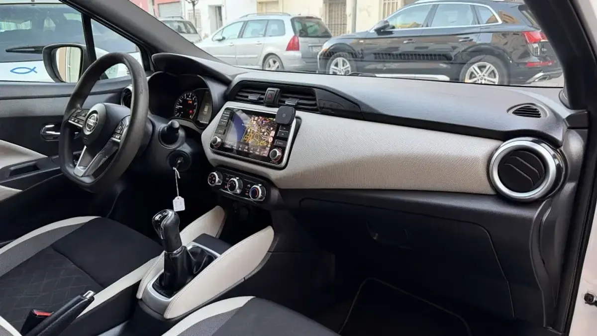 Usado Nissan Micra S 90 CV (66 kW) 2018 Blanco Utilitario