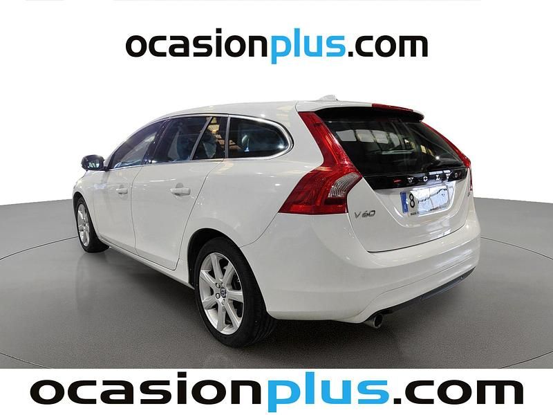 Usado Volvo V60 Momentum 150 CV (110 kW) 2016 Blanco Familiar