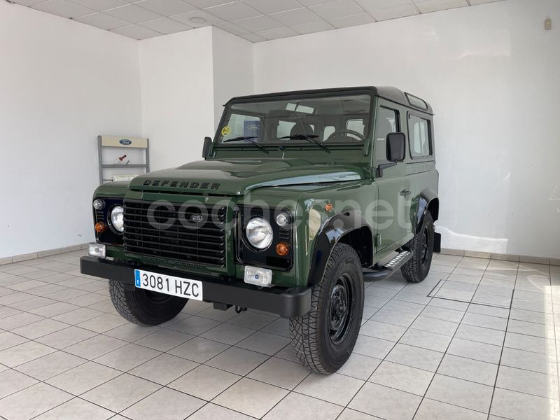 Verde Usado 2014 Land Rover Defender SUV | 37.000 € - Imagen 1/4