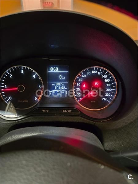Usado VW Polo R-line 90 CV (66 kW) 2014 Gris / plata Berlina