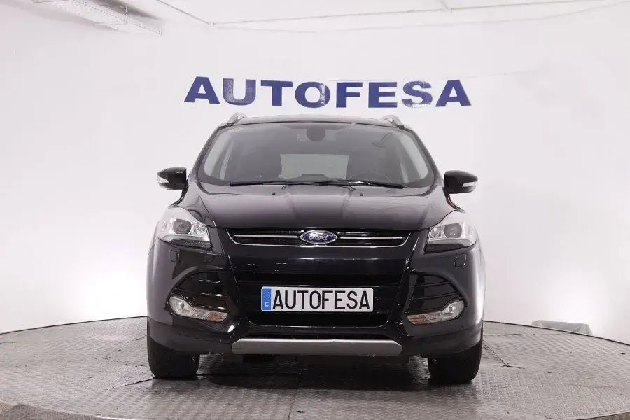 Używany Ford Kuga Titanium 140 KM (102 kW) 2014 Czarny SUV