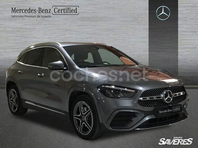 Usado Mercedes GLA200 150 CV (110 kW) 2023 Gris / plata SUV