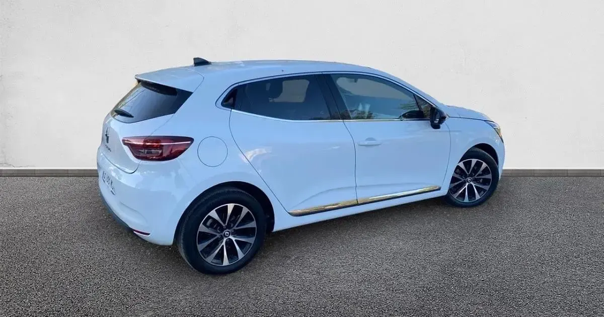 Usado Renault Clio Techno 140 CV (102 kW) 2023 Utilitario