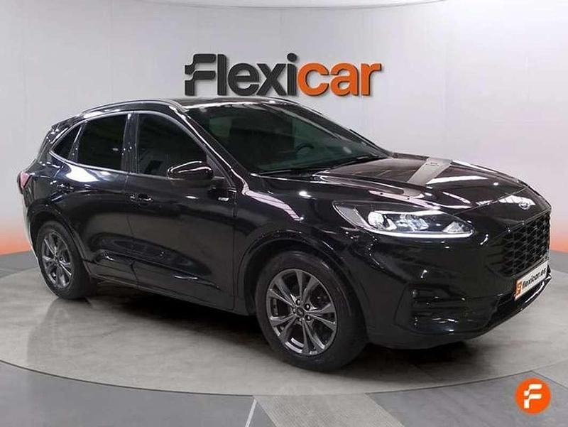 Usado Ford Kuga ST-Line 120 CV (88 kW) 2024 Negro SUV