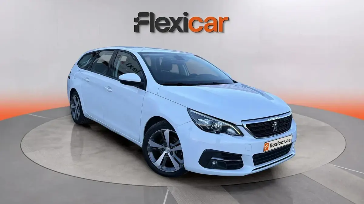 Usado Peugeot 308 SW Access 100 CV (73 kW) 2018 Familiar