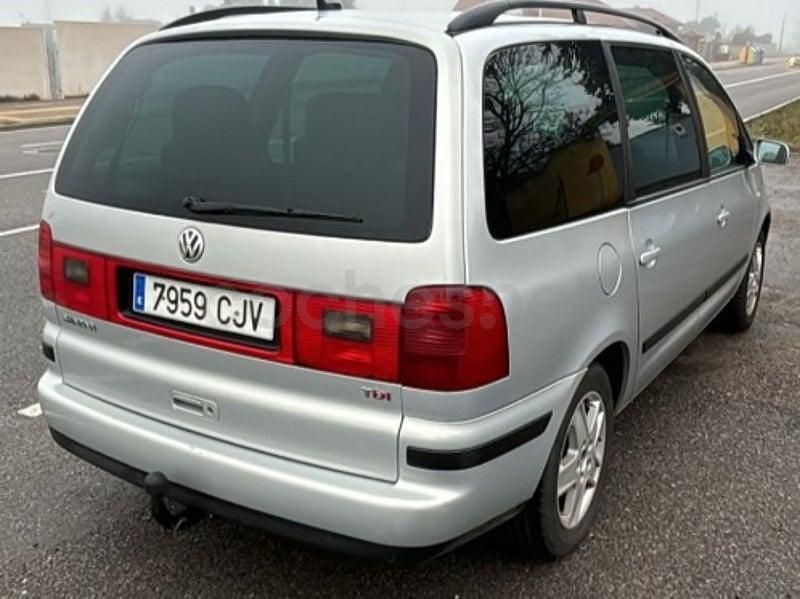 Usado VW Sharan Comfortline 115 CV (84 kW) 2004 Gris / plata Monovolumen