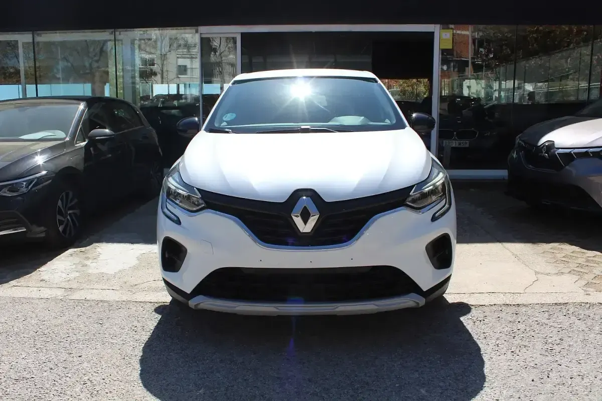 Usado Renault Captur Intens 100 CV (73 kW) 2022 Blanco SUV