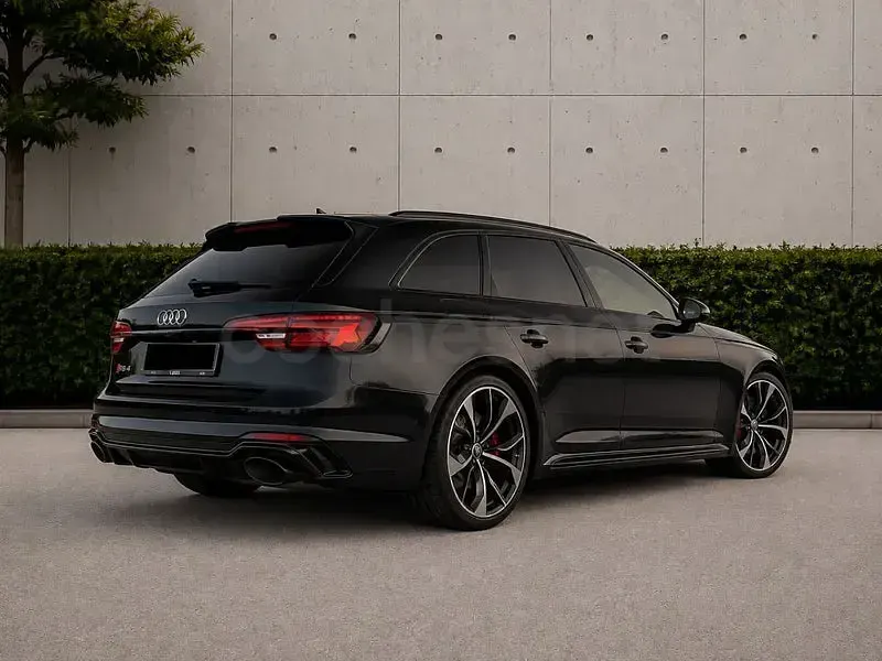 Usado Audi RS4 Premium 450 CV (330 kW) 2019 Negro Familiar