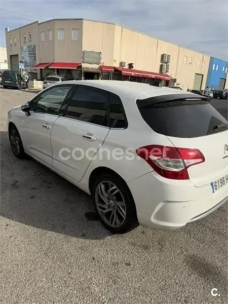Begagnad Citroën C4 92 HK (67 kW) 2013 Vit Sedan